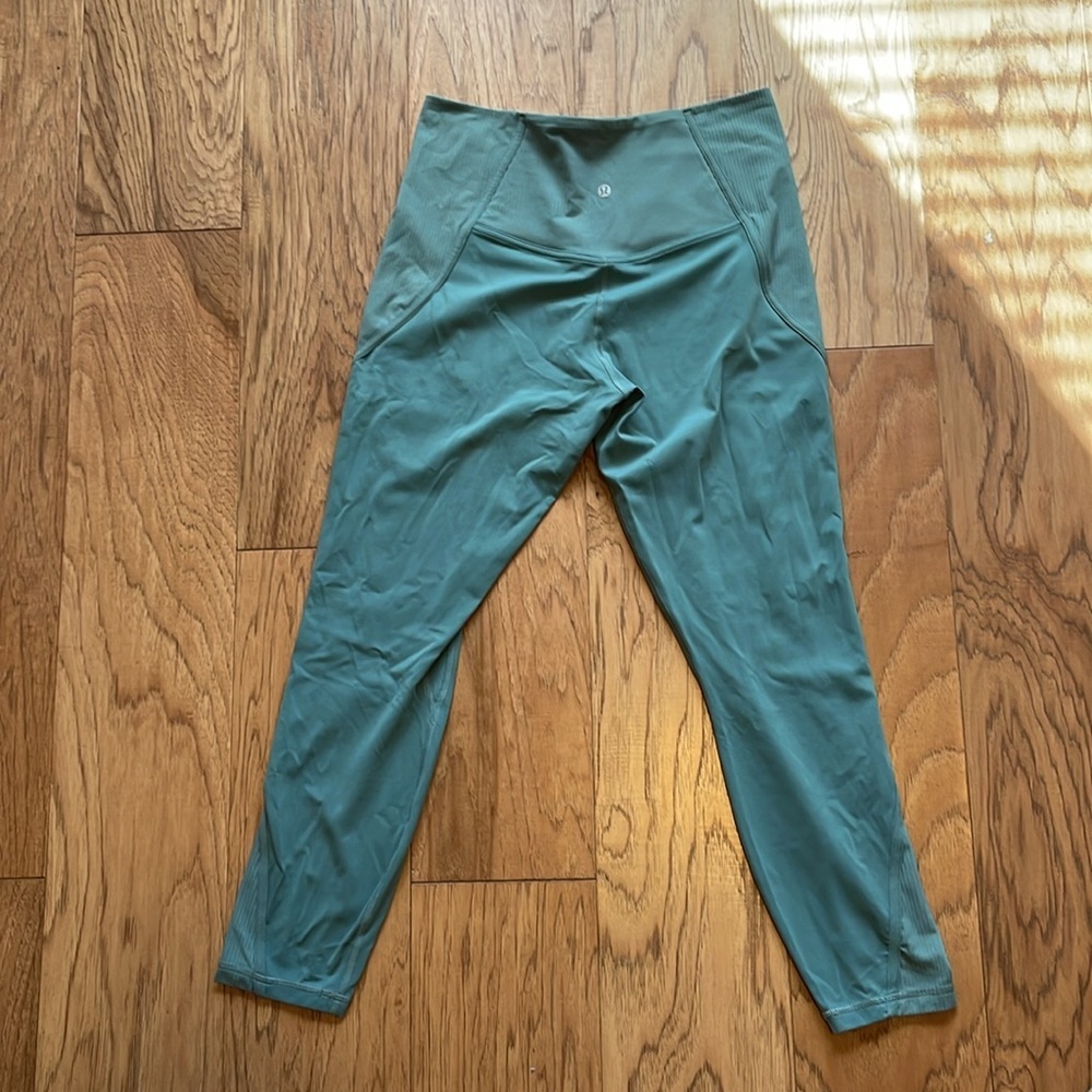 lululemon Align™ High-Rise Pant 25" Size 10 - Picture 3 of 4